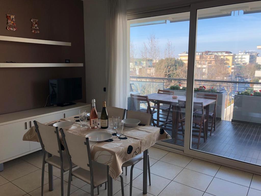 Brezza Da Mare Apartment Rimini Exterior photo